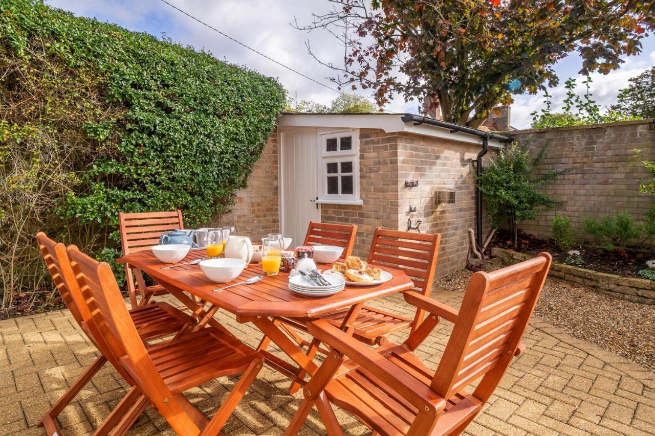 Maltings Lodge Chelsworth Екстериор снимка