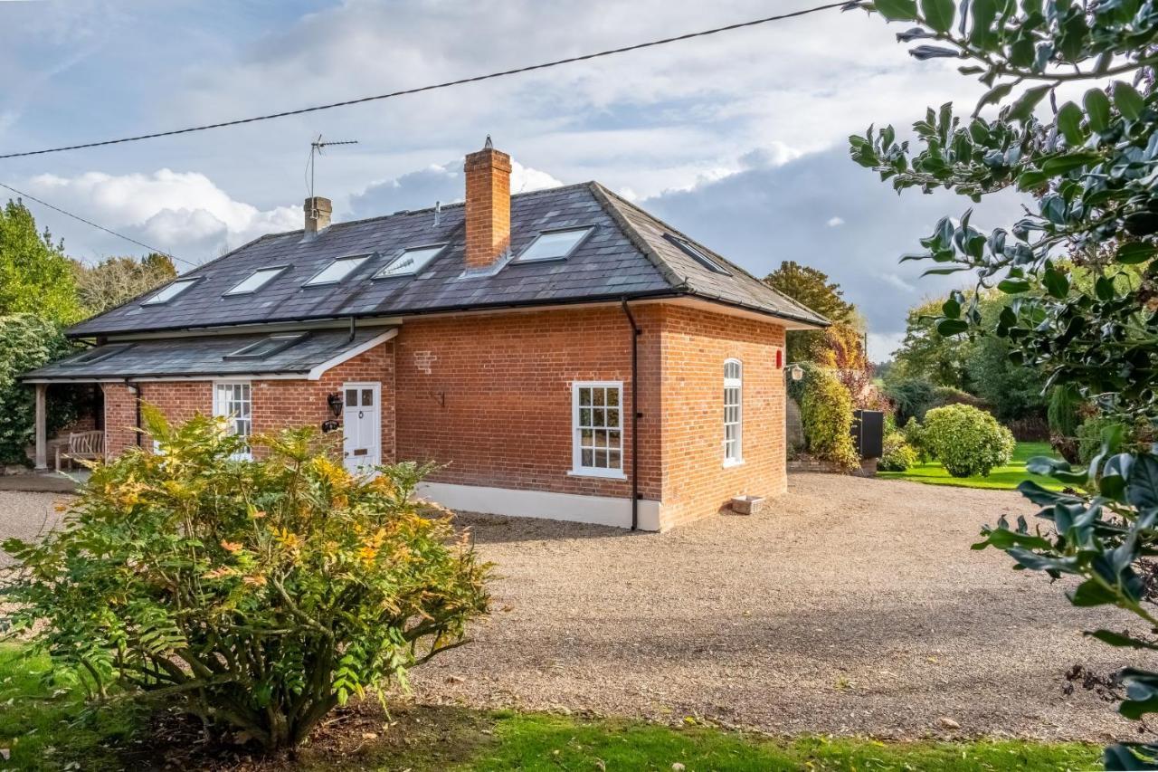 Maltings Lodge Chelsworth Екстериор снимка
